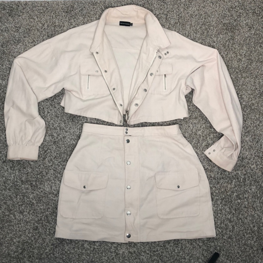 Two piece tan set!